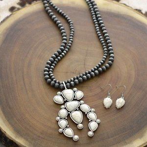 New! Western Squash Blossom Necklace + Earrings Set